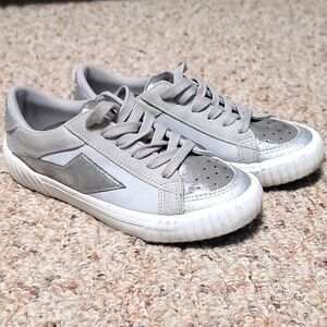 Woman's Blowfish Malibu Gray & Metalic Silver Sneakers